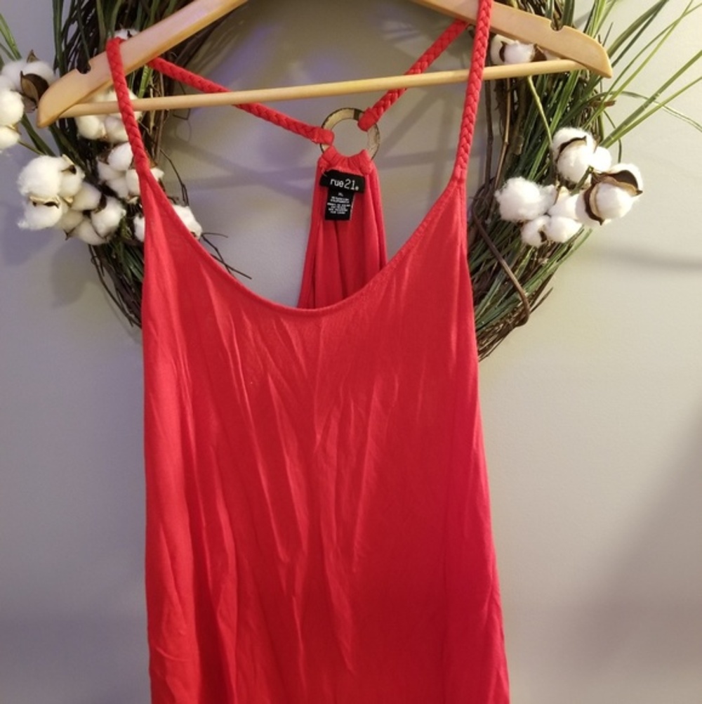 Red slinky tank‎ with ring t-back